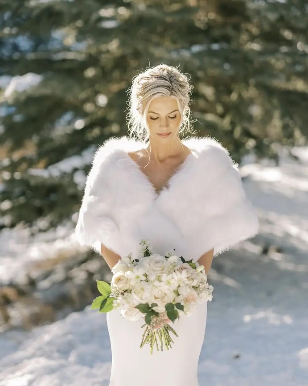 Your Winter Wedding Beauty Guide. Desktop Image