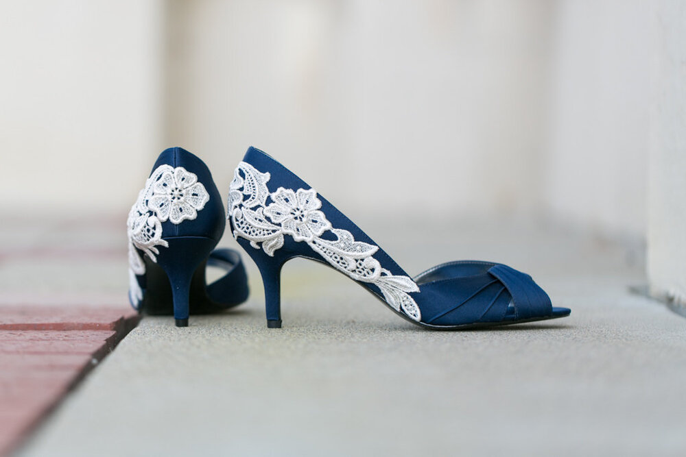 Blue-Wedding-Shoes-for-Stylish-Brides_4.jpg