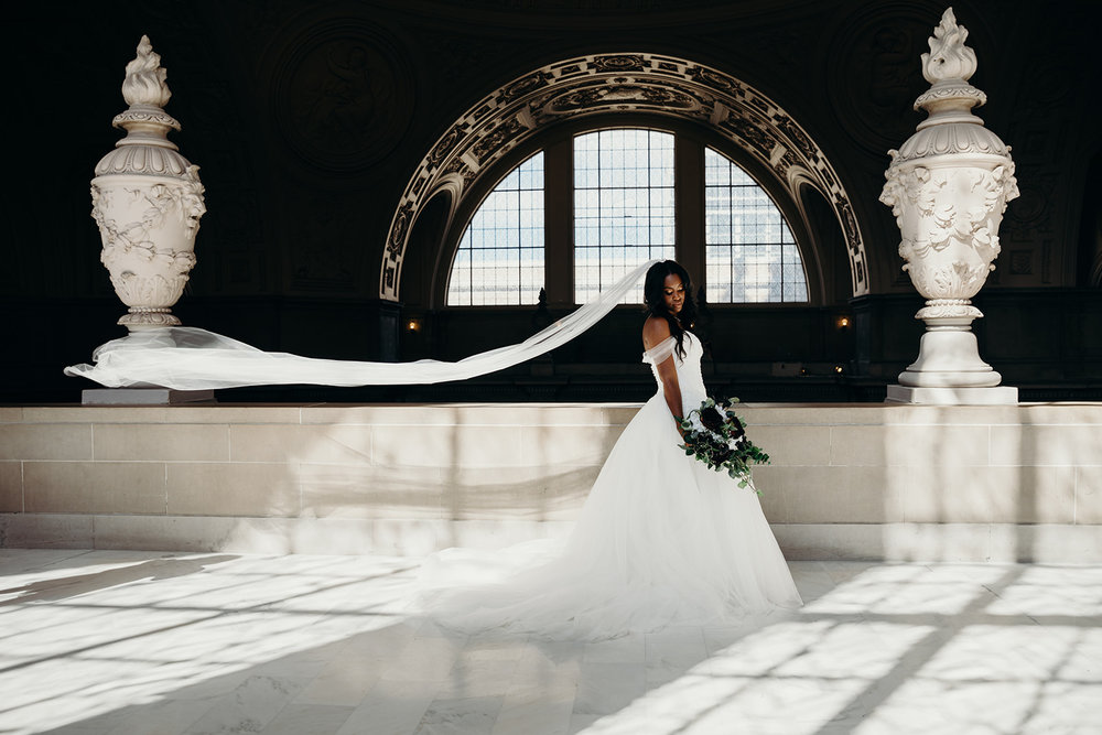 Our Brilliant Bride Elissa | San Francisco City Hall. Desktop Image