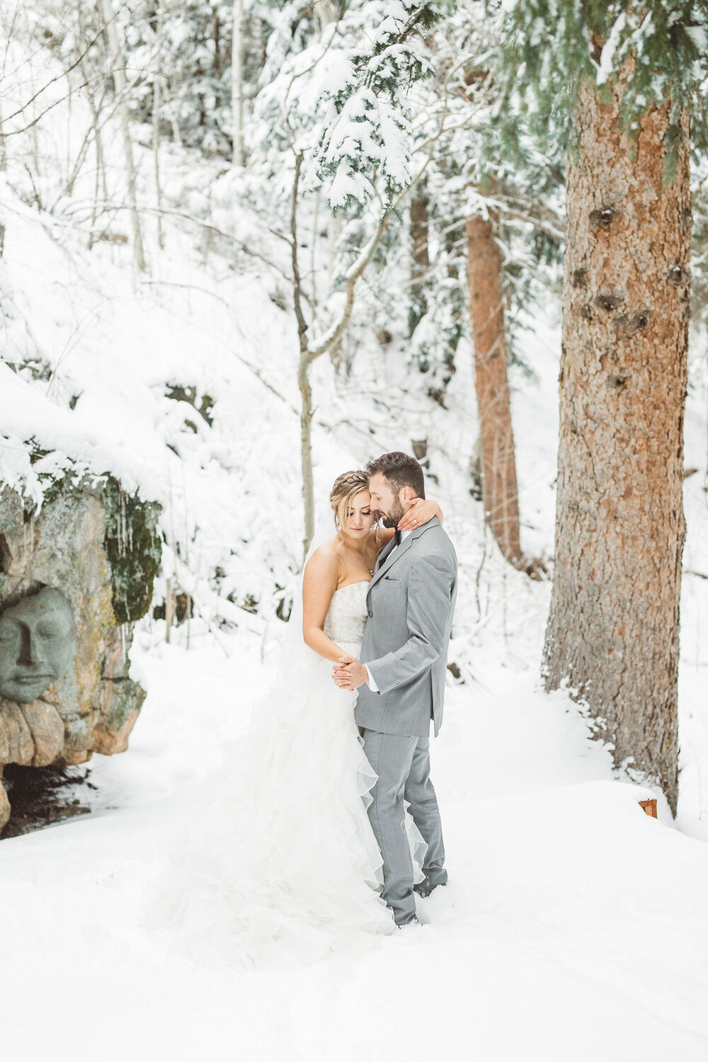 Our Brilliant Bride Cadey | Winter Wonderland Wedding. Desktop Image
